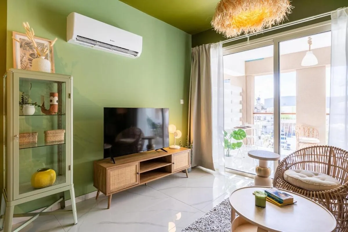 Apartment Sunstone - Cozy Studio W Terrace In Larnaca